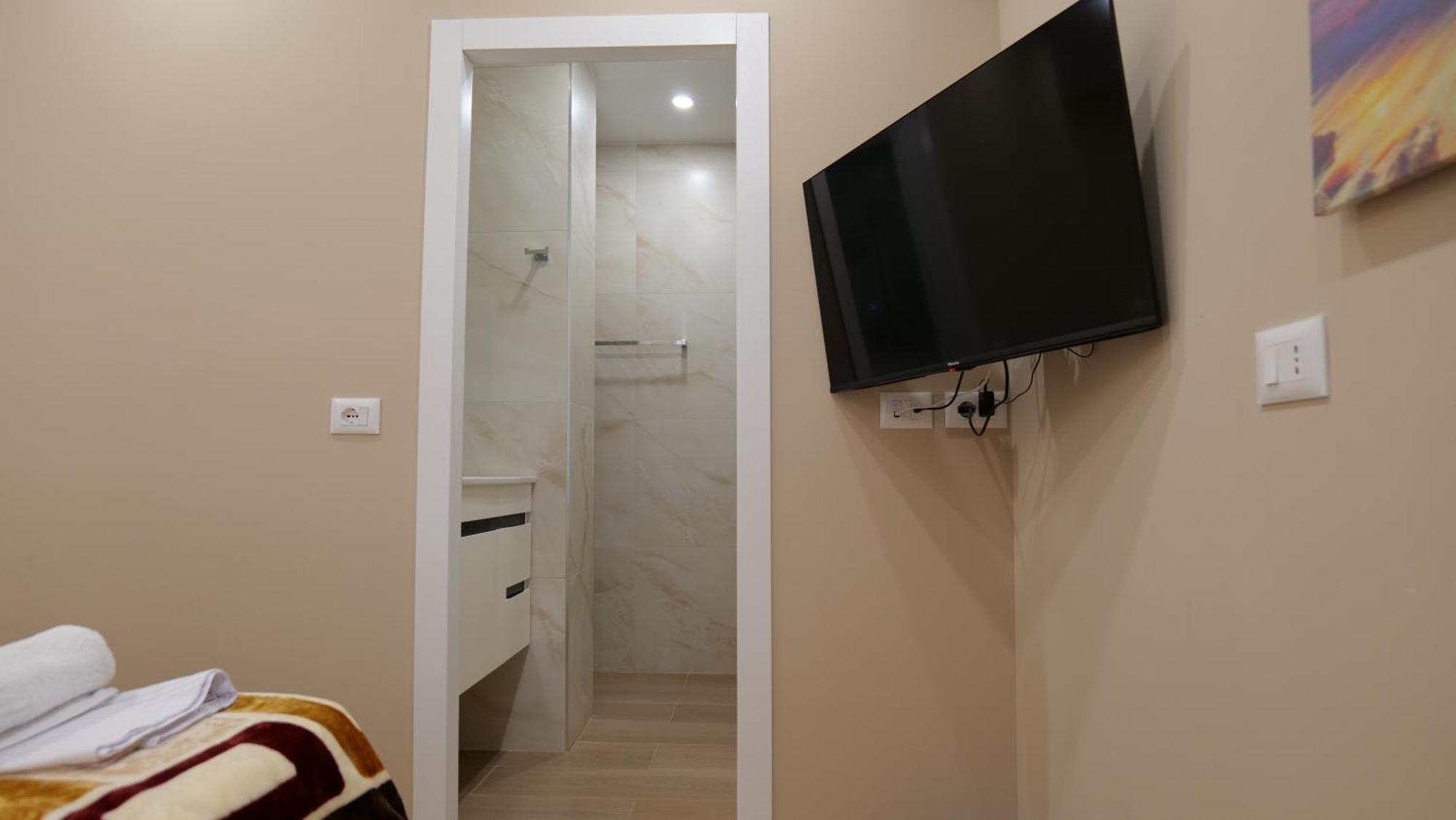 Kristi Apartments 03 Τίρανα Εξωτερικό φωτογραφία