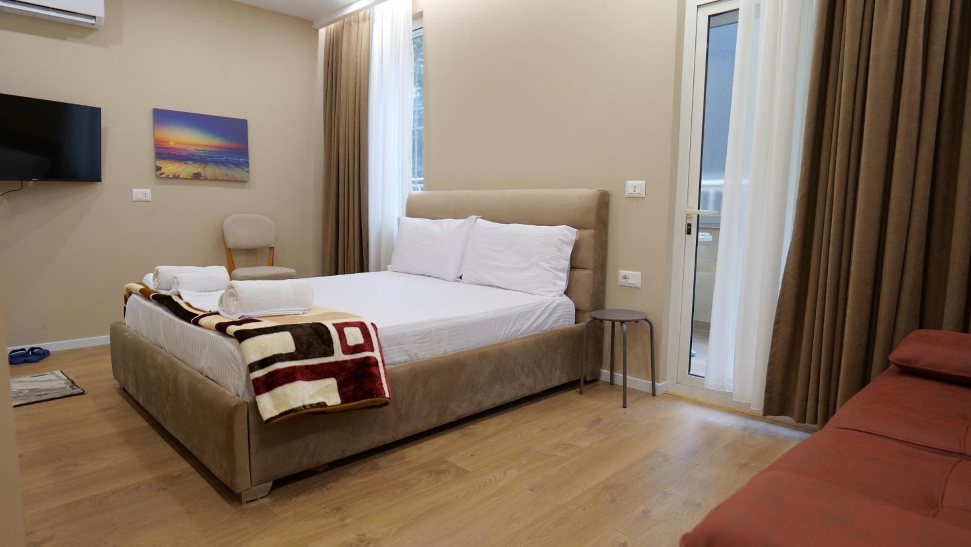 Kristi Apartments 03 Τίρανα Εξωτερικό φωτογραφία
